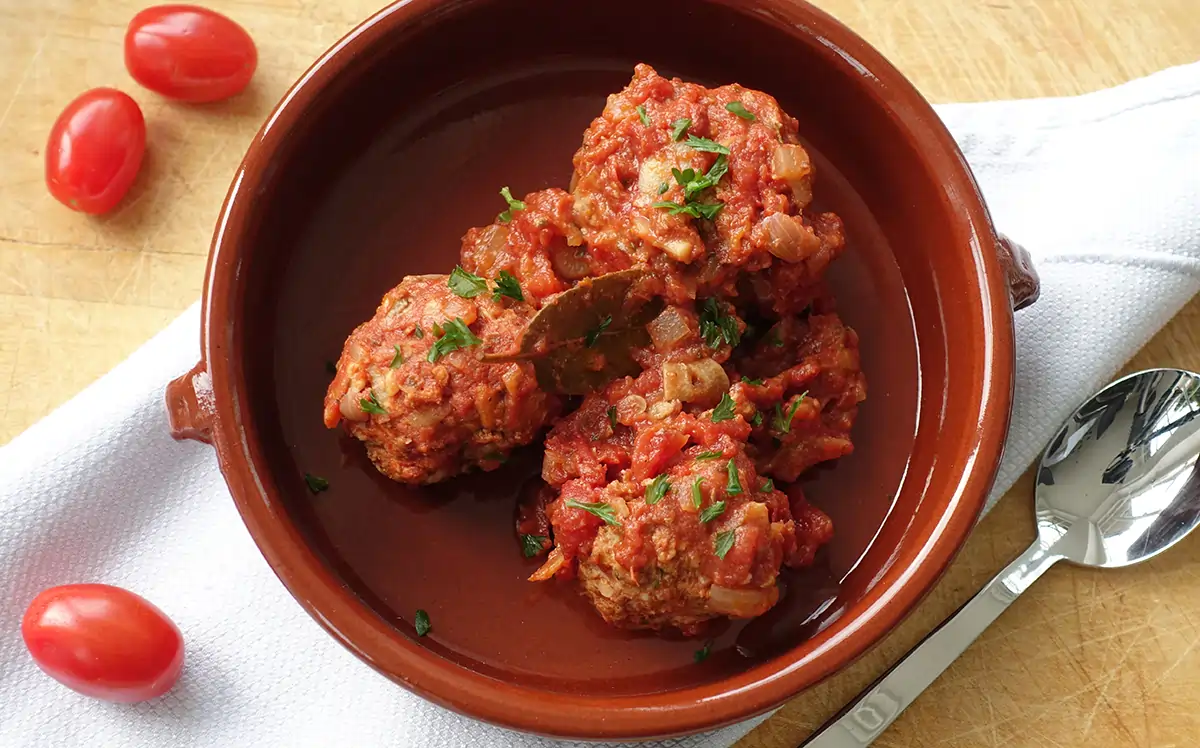 Albondigas in Tomatensoße | Rezept auf lowcarbdiaet.org