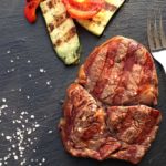 Rib-Eye vom Grill mit Grillgemüse