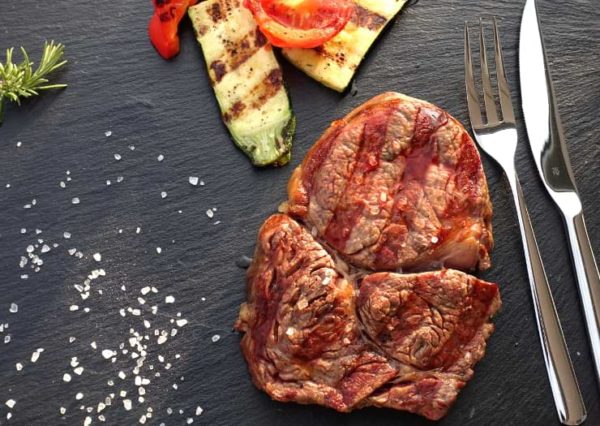 Entrecôte vom Grill | Saftiges Rib-Eye-Steak | Low Carb Rezept